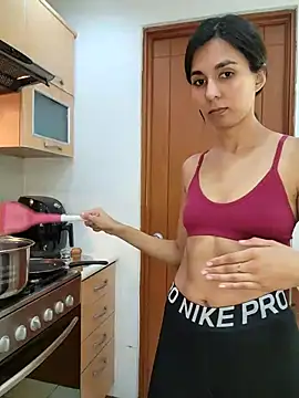 Snapshot of Alicee10 chatting on November 12, 9:03 pm Alicee10 online show from November 12, 9:03 pm