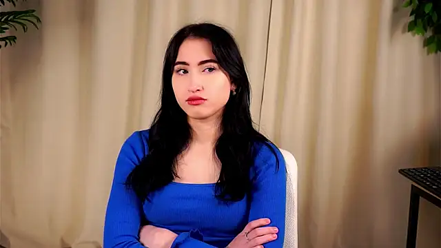 LynnaHandley online show from February 10, 4:52 am