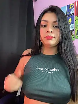Snapshot of soy_valu chatting on May 15, 11:12 pm soy valu online show from May 15, 11:12 pm