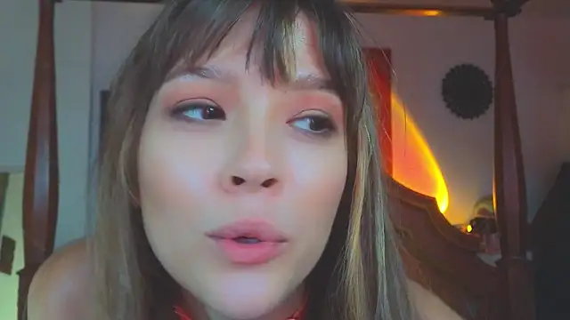 DemiDee online show from February 8, 9:46 am
