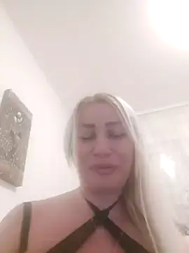 Snapshot of visnjica chatting on February 11, 9:35 pm visnjica online show from February 11, 9:35 pm
