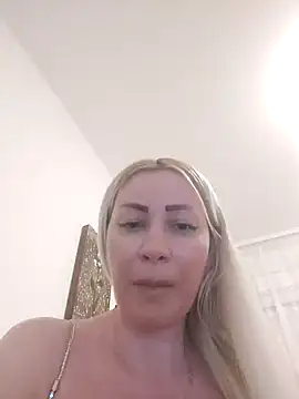 Snapshot of visnjica chatting on March 19, 10:31 pm visnjica online show from March 19, 10:31 pm