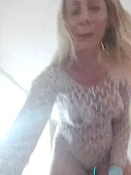 visnjica online show from April 2, 2:04 pm