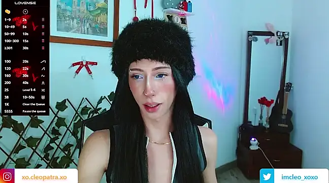 Snapshot of imcleo_xoxo chatting on March 6, 3:35 am imcleo xoxo online show from March 6, 3:35 am