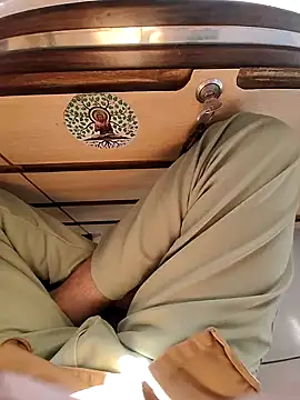 Snapshot of johnwick_7a chatting on February 6, 4:21 am johnwick 7a online show from February 6, 4:21 am