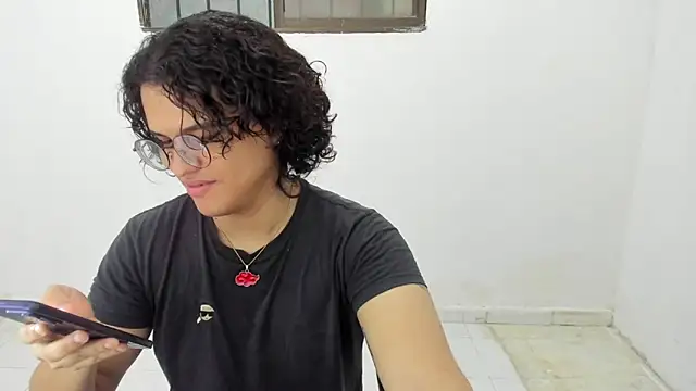 Diane blossom online show from December 4, 5:10 pm