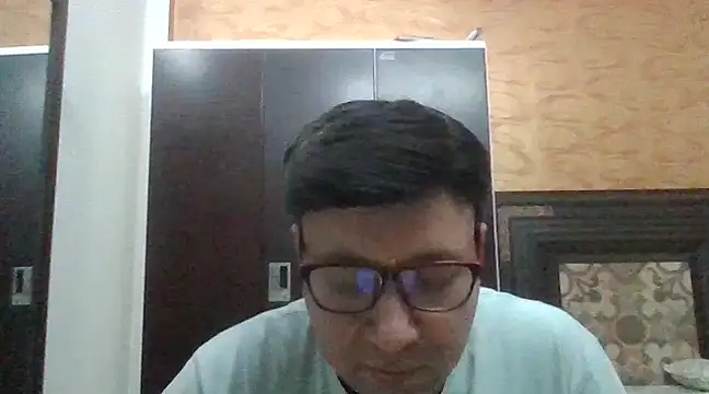 innocentboy1987 online show from March 19, 8:12 am