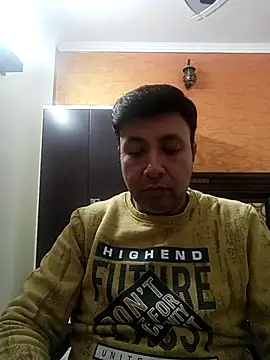 innocentboy1987 online show from December 4, 4:33 am