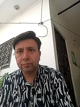 innocentboy1987 online show from March 7, 6:43 am