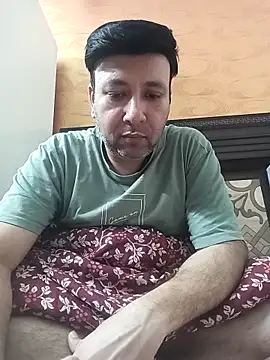innocentboy1987 online show from April 29, 9:02 am