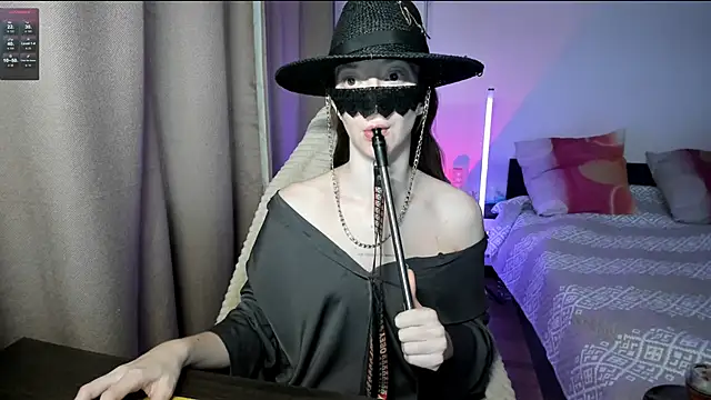 holyharlot online show from March 11, 2:18 pm