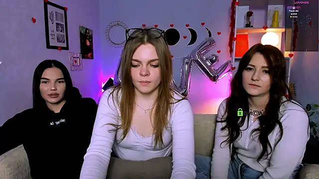 catherine kitty online show from February 12, 10:27 pm