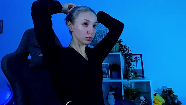 Snapshot of PhilippaAdamas chatting on February 12, 2:43 pm PhilippaAdamas online show from February 12, 2:43 pm