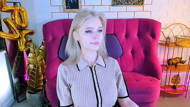 LeonaStane online show from November 8, 5:01 pm