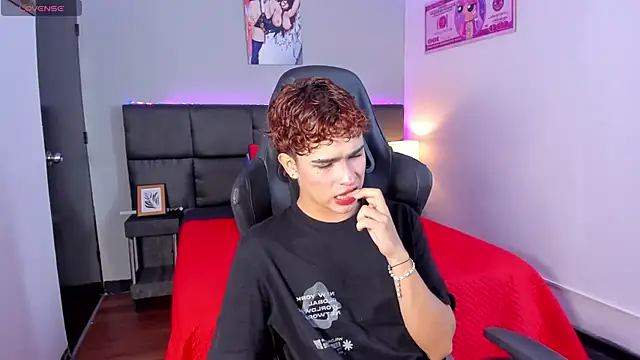 Aiiden 15 online show from January 9, 3:04 pm