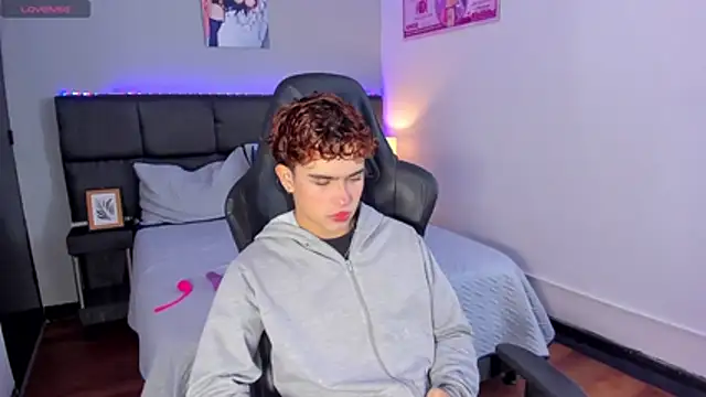 Aiiden 15 online show from January 15, 12:32 pm