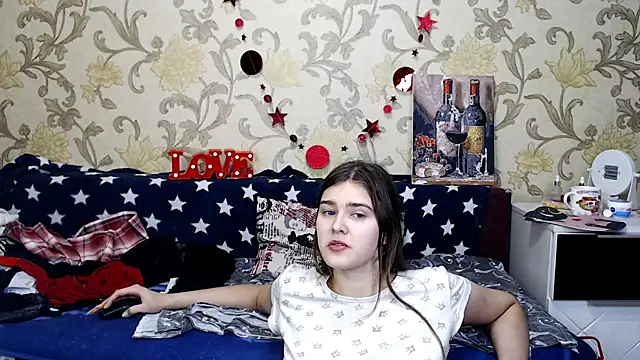 Snapshot of JennyStormy chatting on February 17, 7:53 pm JennyStormy online show from February 17, 7:53 pm