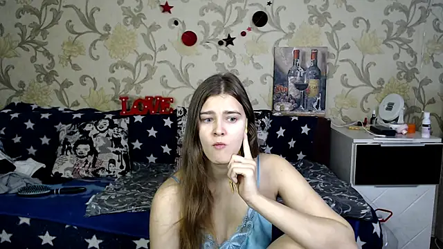 Snapshot of JennyStormy chatting on February 19, 9:06 am JennyStormy online show from February 19, 9:06 am