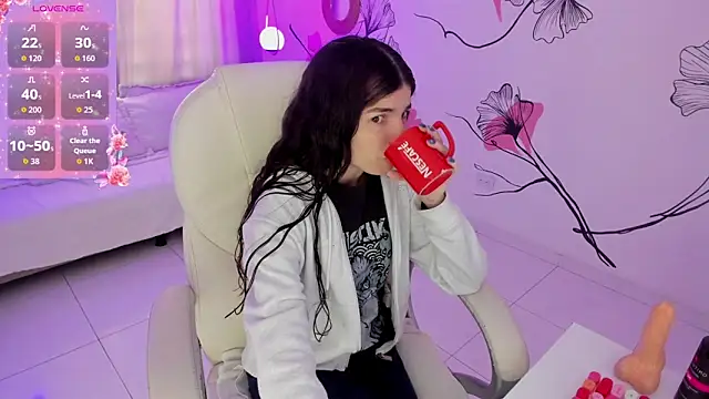 Isabela Fiorelli online show from January 19, 1:15 pm