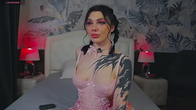 MaeveMoon online show from February 24, 6:39 pm