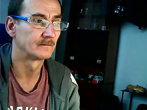 Snapshot of igracek30 chatting on June 12, 7:40 am igracek30 online show from June 12, 7:40 am