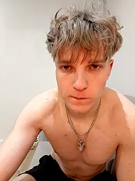 Snapshot of And25bn chatting on January 31, 9:02 pm And25bn online show from January 31, 9:02 pm