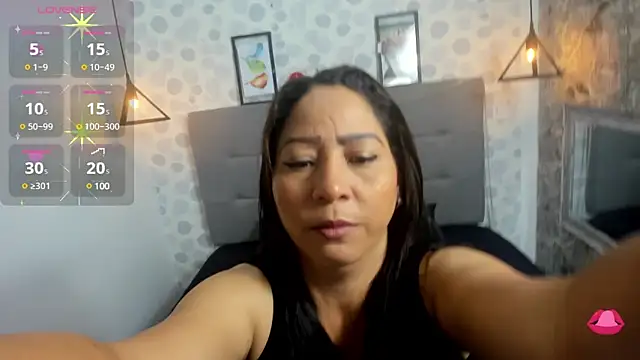 Michelle  taylor online show from February 9, 10:54 pm