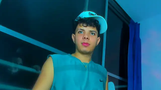 Alessandro 1610 online show from November 4, 4:33 am