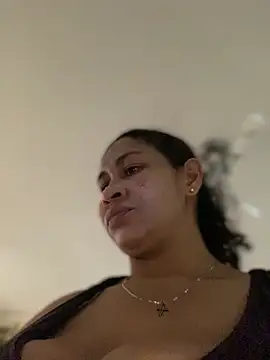 Snapshot of Carola-Ross chatting on October 8, 7:33 pm Carola-Ross online show from October 8, 7:33 pm