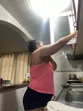 Carola-Ross online show from April 18, 2:43 pm