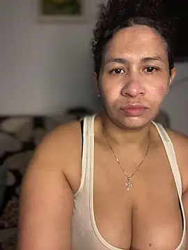 Snapshot of Carola-Ross chatting on July 6, 11:51 am Carola-Ross online show from July 6, 11:51 am