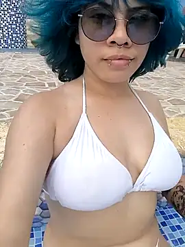 Valery Nicolle 18 online show from September 21, 6:20 pm