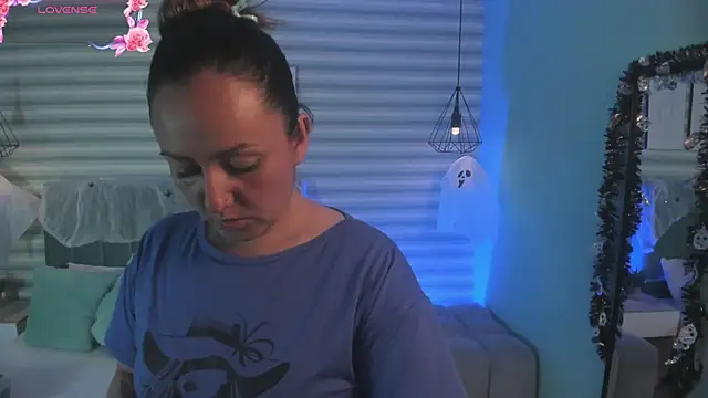 Snapshot of abby_apple chatting on October 21, 1:56 pm abby apple online show from October 21, 1:56 pm