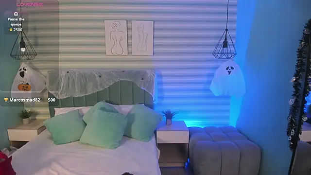 Snapshot of abby_apple chatting on October 23, 1:43 pm abby apple online show from October 23, 1:43 pm