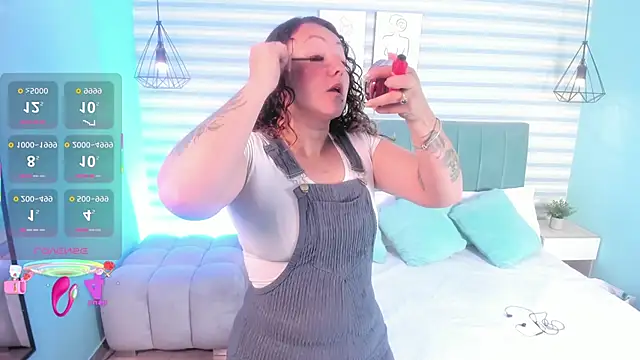 Snapshot of abby_apple chatting on November 24, 1:33 pm abby apple online show from November 24, 1:33 pm