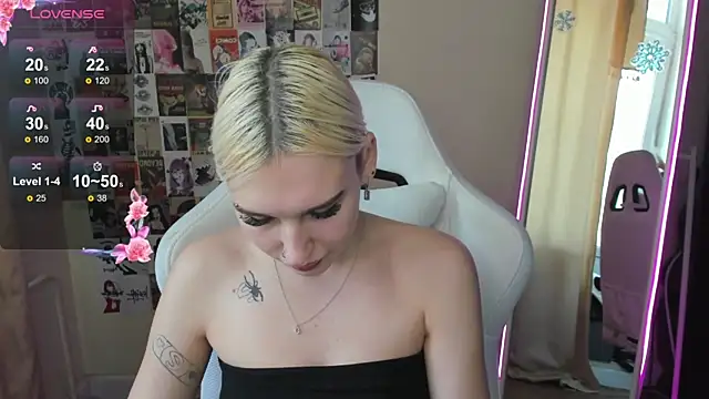 EvelinaLuu online show from January 11, 6:29 am