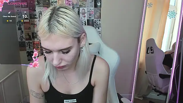 EvelinaLuu online show from January 17, 3:55 am