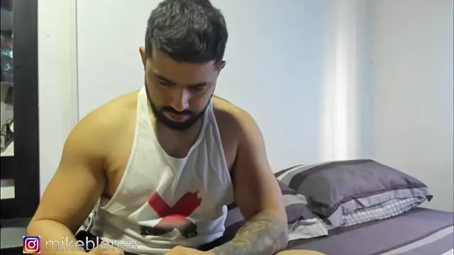 mikeblaree online show from October 31, 2:51 pm