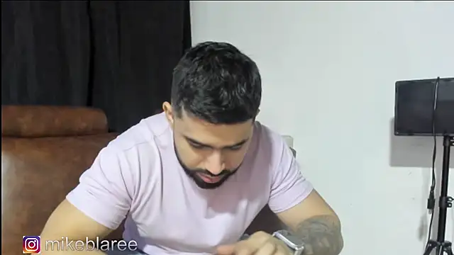 mikeblaree online show from November 17, 4:57 pm