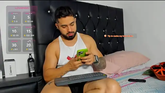 mikeblaree online show from December 17, 6:47 pm