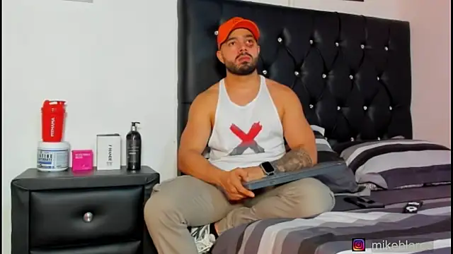 mikeblaree online show from March 14, 5:29 pm