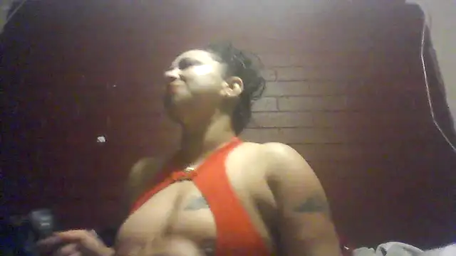 Snapshot of SweetSexyLatina chatting on March 21, 3:04 pm SweetSexyLatina online show from March 21, 3:04 pm