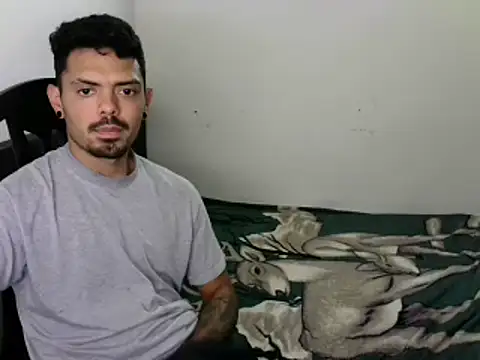 Snapshot of chocolatino16 chatting on March 20, 2:19 am chocolatino16 online show from March 20, 2:19 am