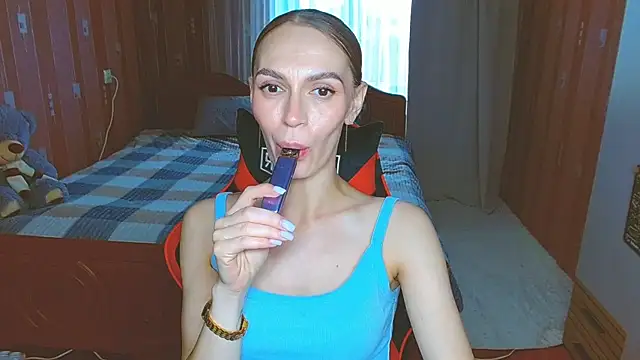 Snapshot of Lady_Sunshine_ chatting on July 7, 7:23 am Lady Sunshine online show from July 7, 7:23 am