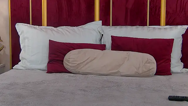 ChloeSins  online show from February 14, 8:10 am