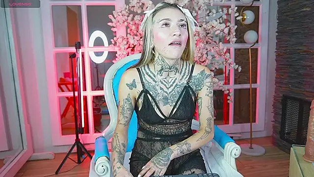 miss   angel online show from April 14, 11:16 am