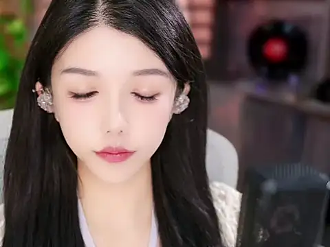 vv-77 online show from December 4, 8:17 pm