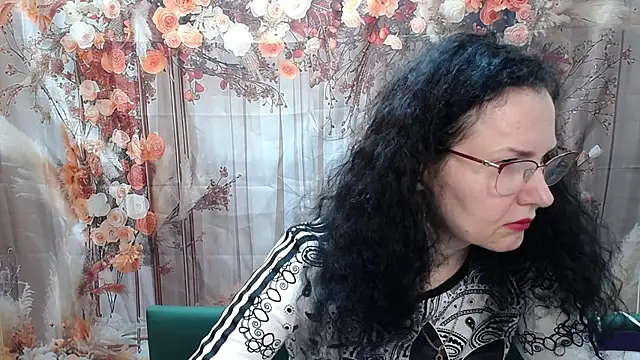 Snapshot of Miroslava_Happi chatting on April 6, 5:52 am Miroslava Happi online show from April 6, 5:52 am