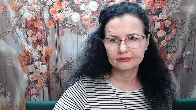 Snapshot of Miroslava_Happi chatting on April 17, 5:54 am Miroslava Happi online show from April 17, 5:54 am