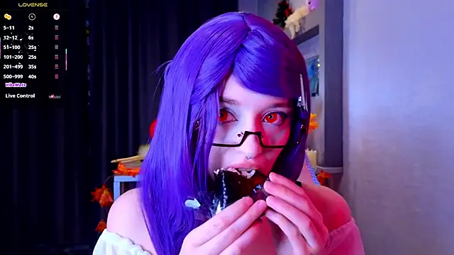 Hisoka akerley online show from November 8, 6:18 pm